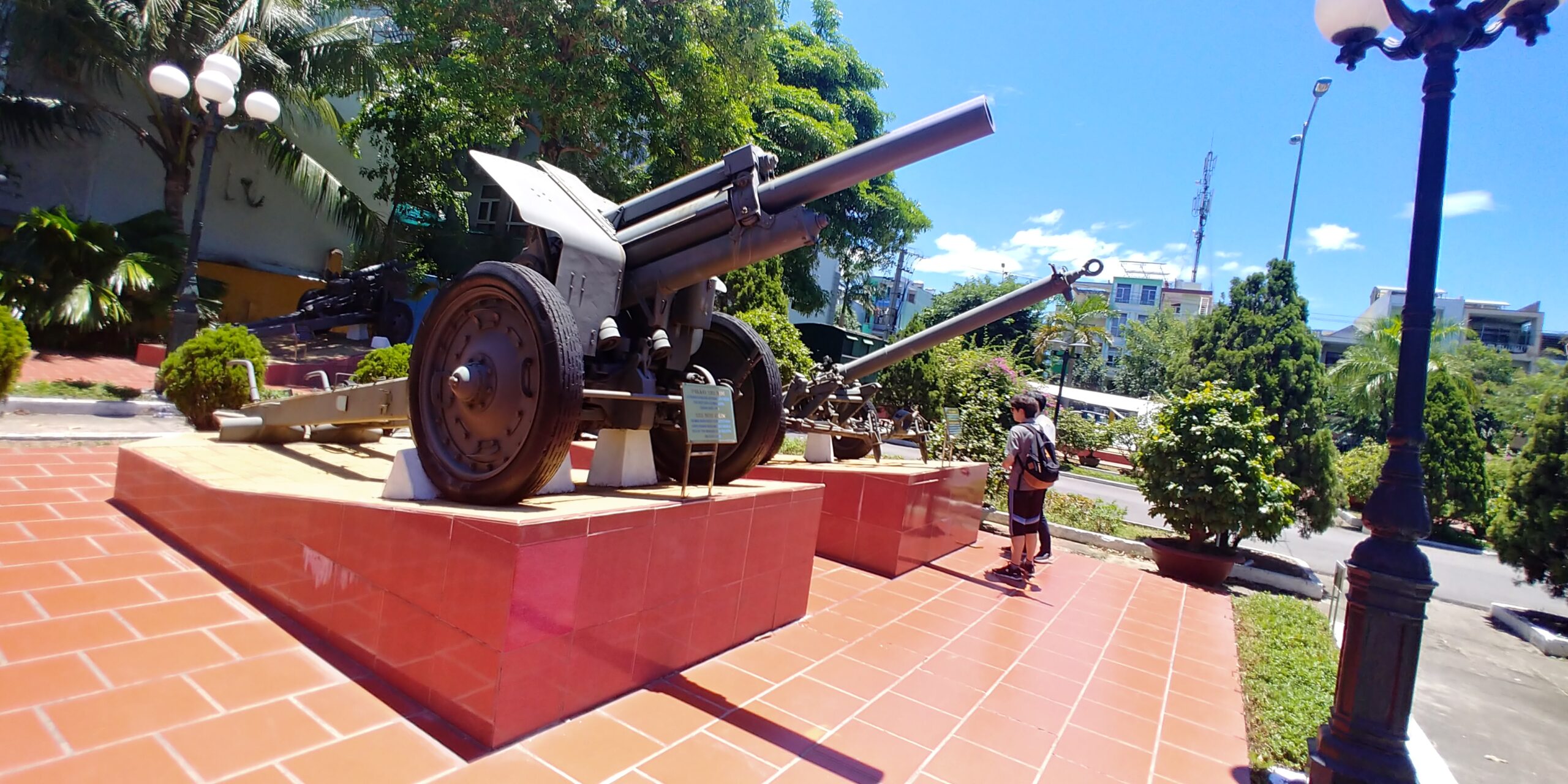 자주포와 박격포