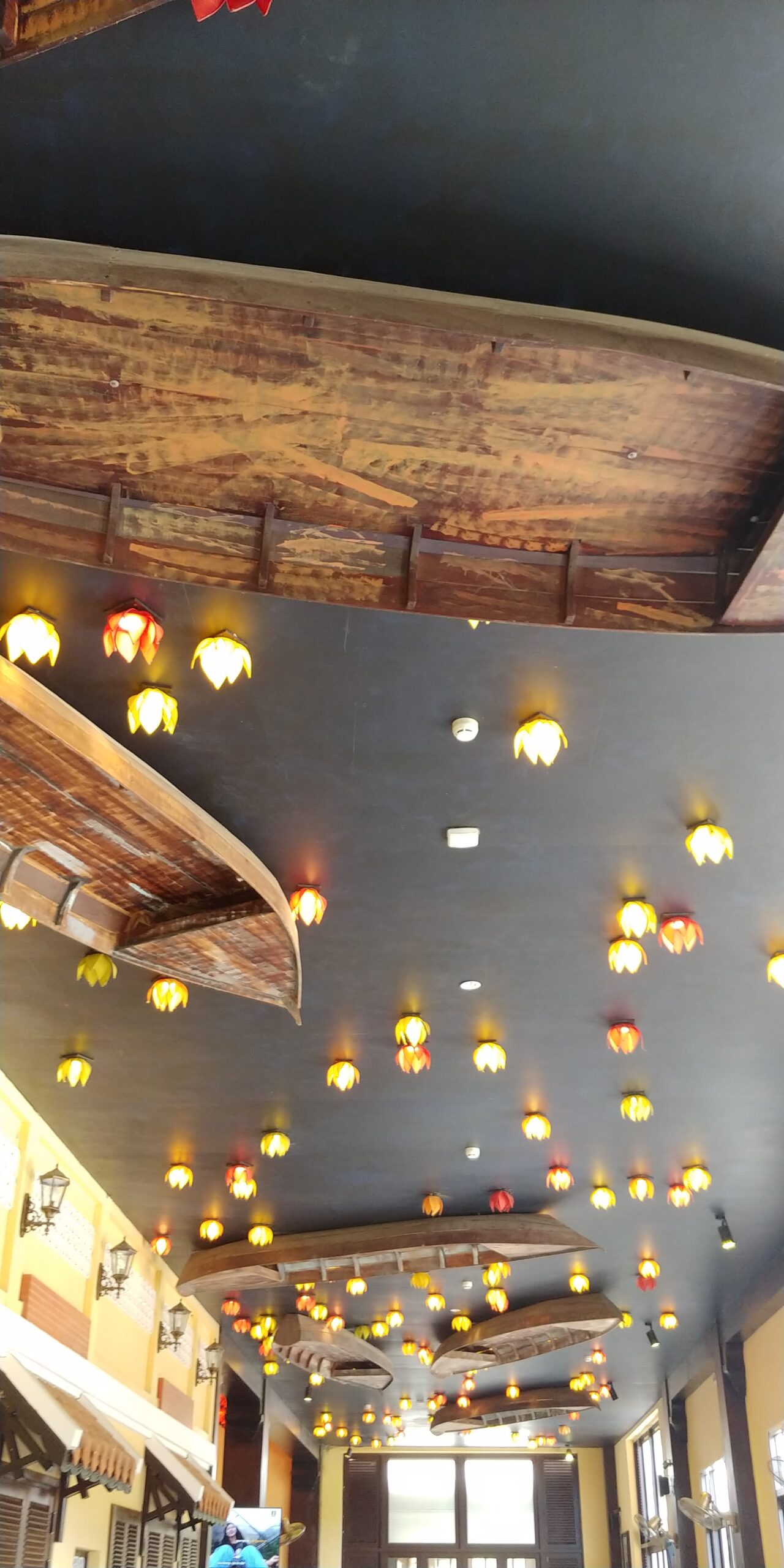 바나 힐 내부 통로 장식