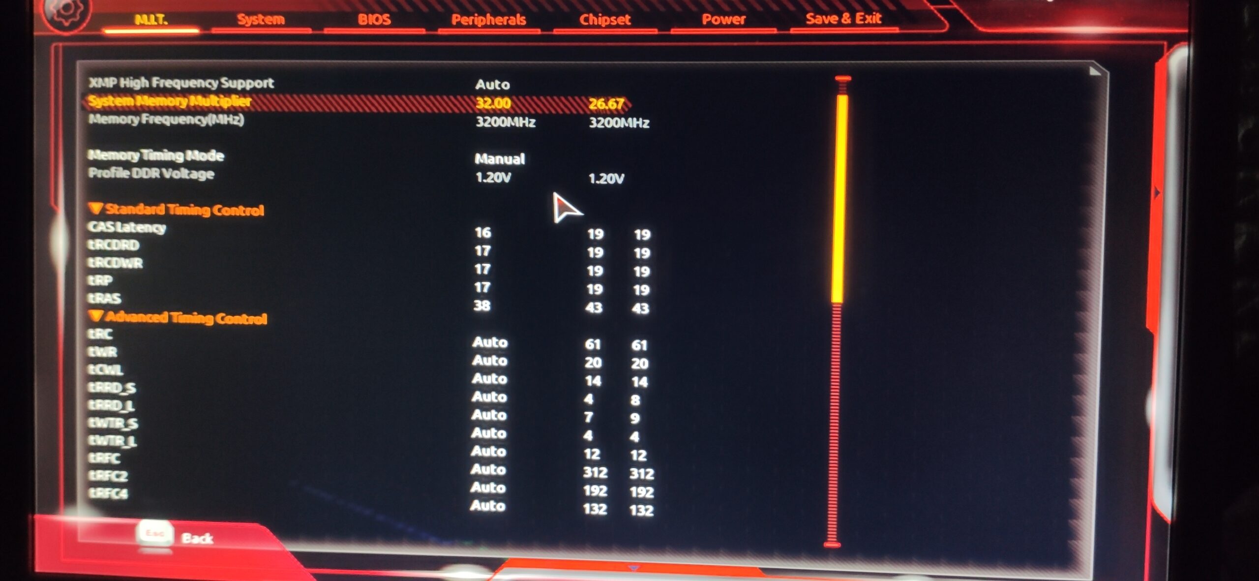 메모리 전압과 타이밍