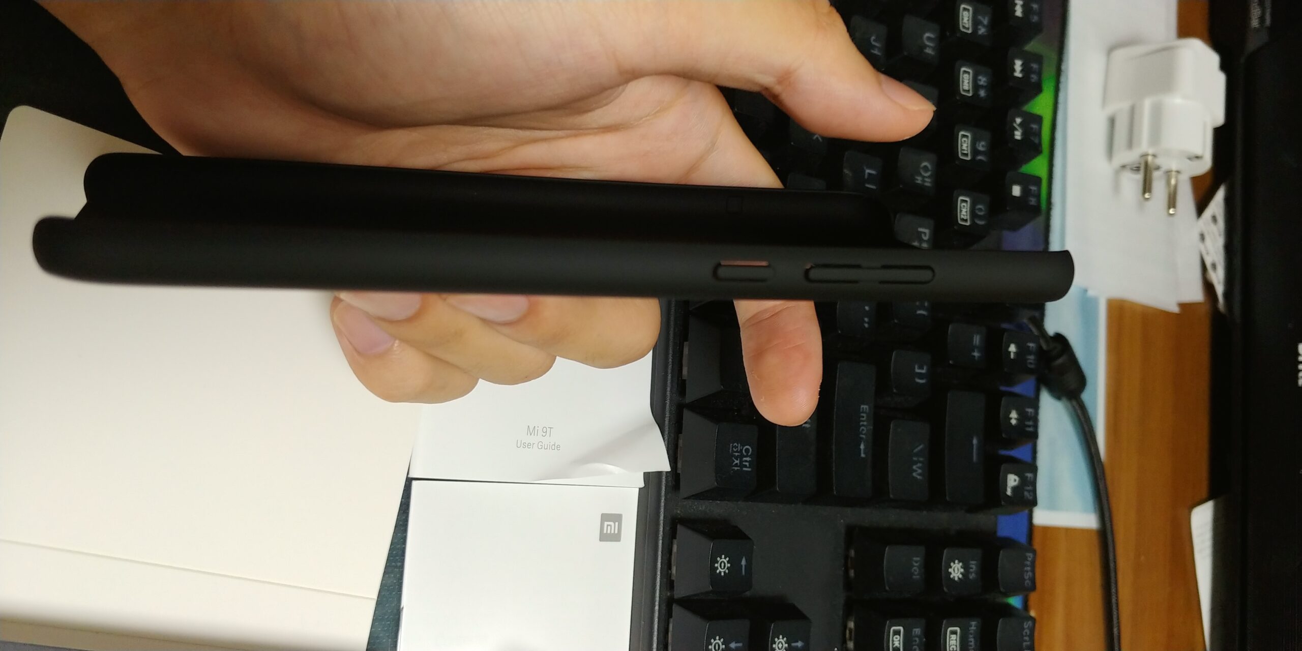 기본 케이스 후면