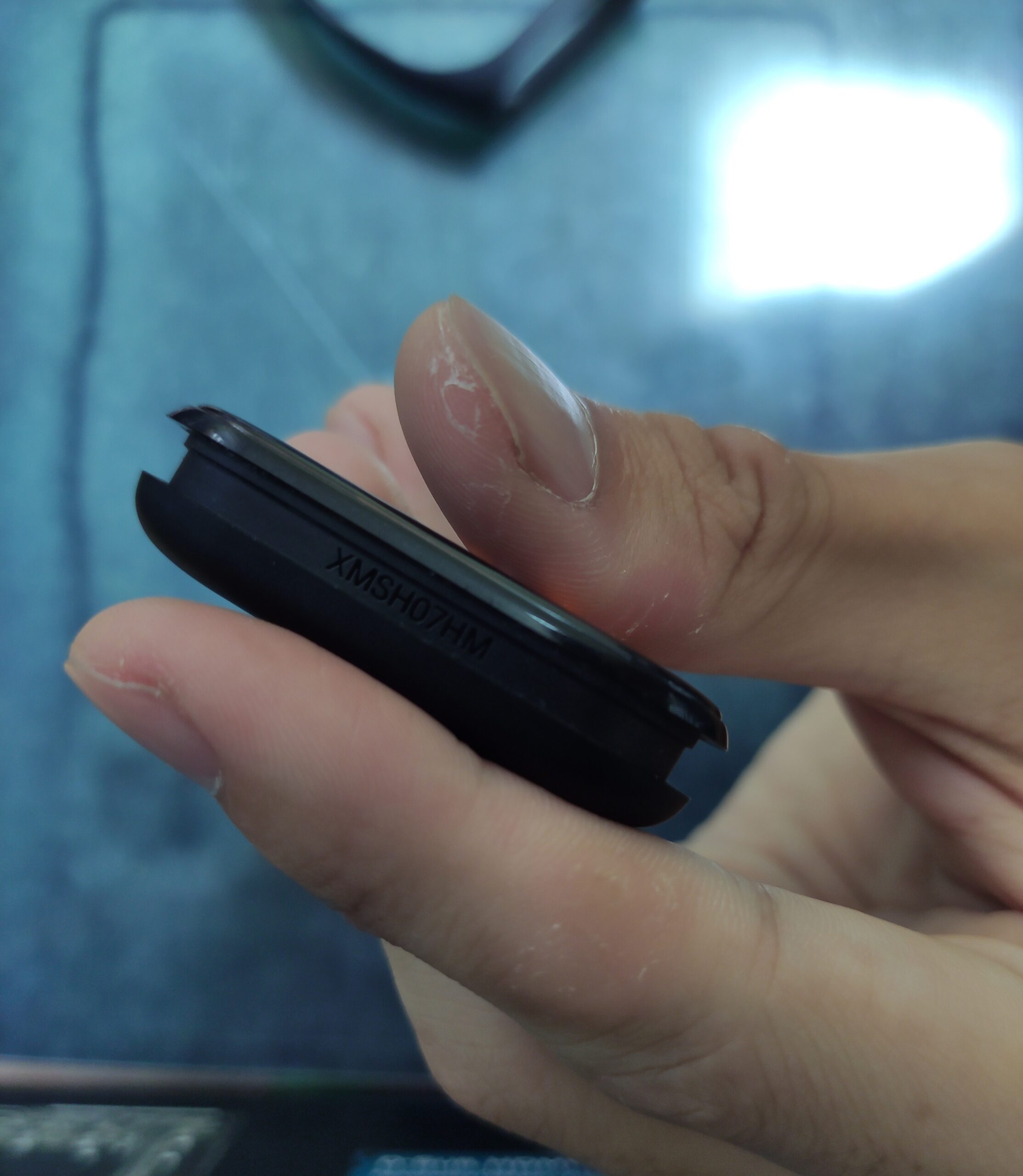 미 밴드 4 본체 측면 고정 홈