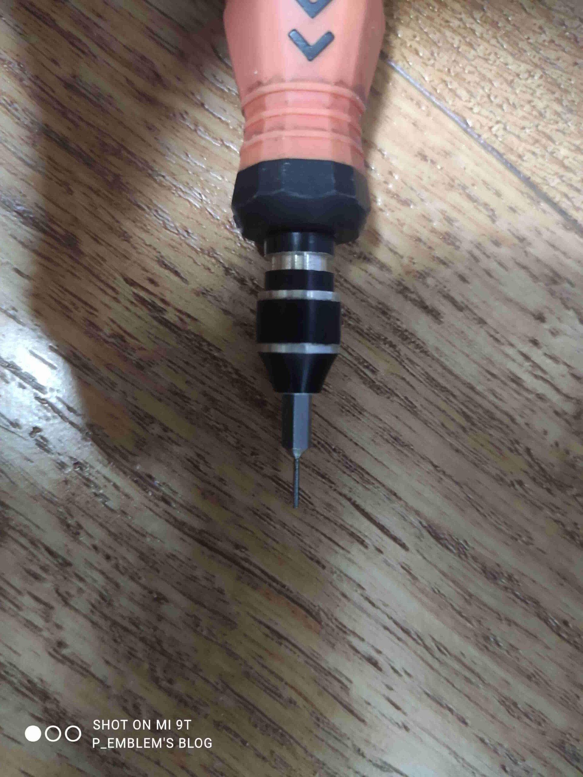 벨류텍 미니 냉/온장고 VR-006L 무소음 개조하기 8 핀 분리용 도구