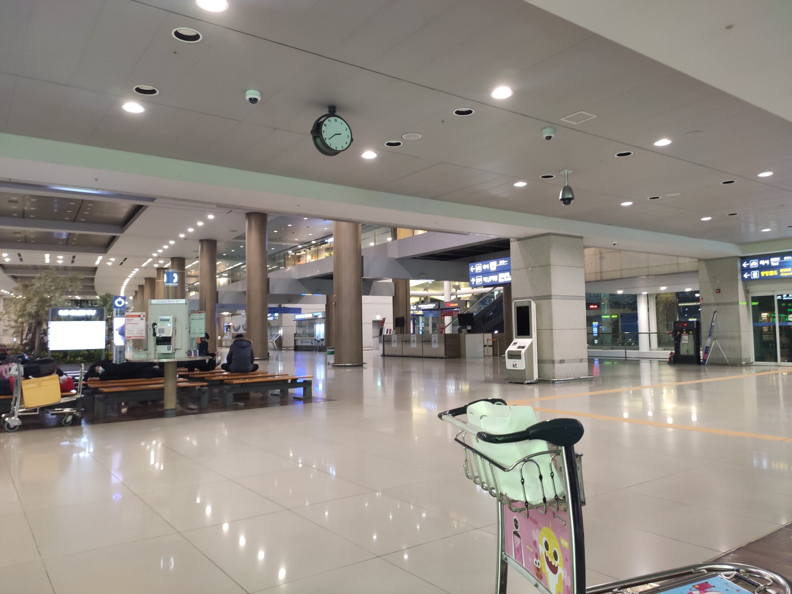 새벽의 인천공항