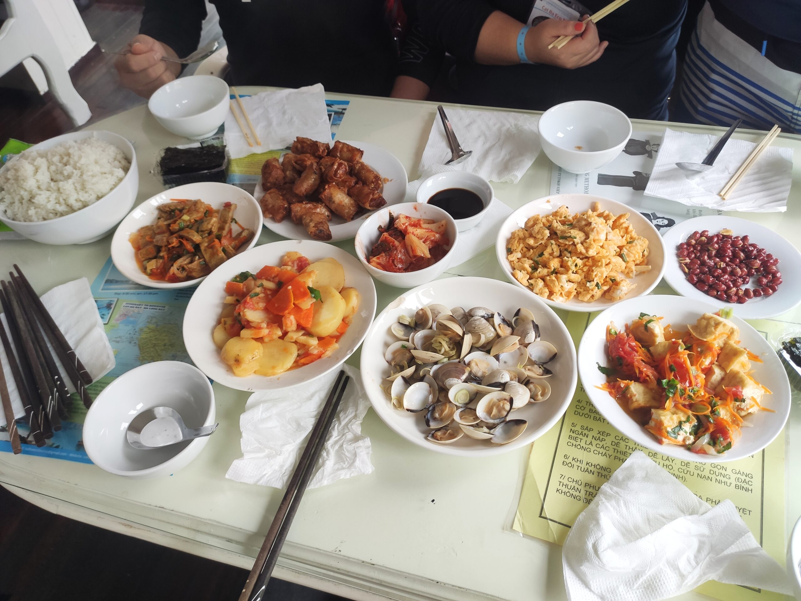 선상 점심 식사 메뉴