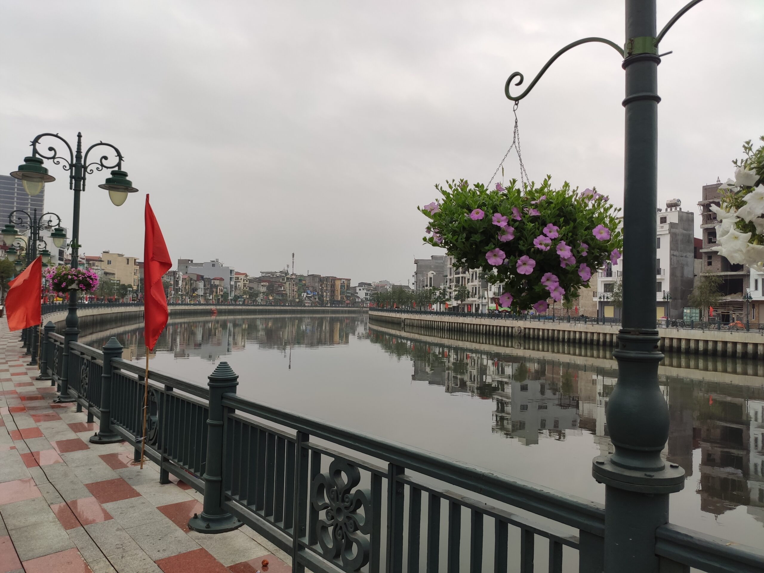 하이퐁 강변 풍경