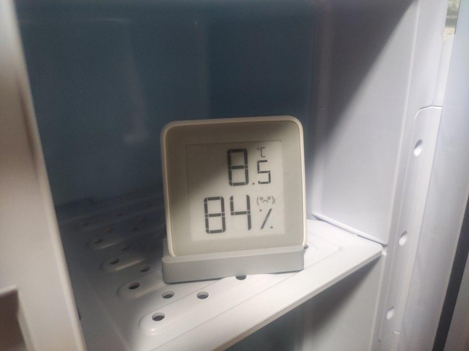 벨류텍 차량용/화장품 겸용 미니 냉·온장고 개봉기·리뷰 - VR-006L 심층리뷰 10 냉각 내부 온도 측정